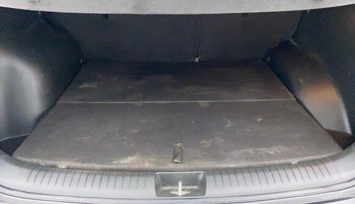 2018 Hyundai Creta 1.6 CRDI SX PLUS AUTO, Diesel, Automatic, 38,650 km, Boot Inside