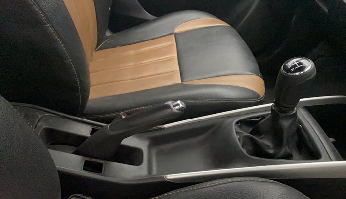 2017 Maruti Baleno DELTA PETROL 1.2, Petrol, Manual, 92,481 km, Gear Lever