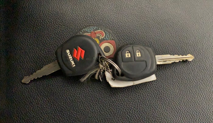 2016 Maruti Baleno DELTA PETROL 1.2, Petrol, Manual, 73,198 km, Key Close Up