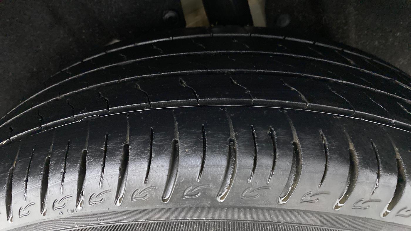 2020 Maruti Vitara Brezza VXI, Petrol, Manual, 40,912 km, Left Rear Tyre Tread