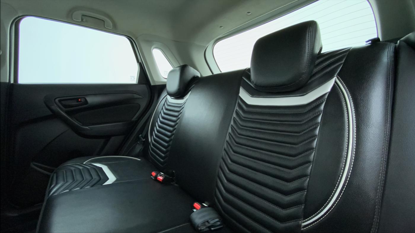 2020 Maruti Vitara Brezza VXI, Petrol, Manual, 40,912 km, Right Side Rear Door Cabin