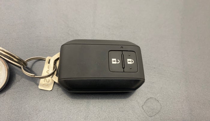 2023 Maruti Baleno  ZETA CNG 1.2L, CNG, Manual, 31,931 km, Key Close Up