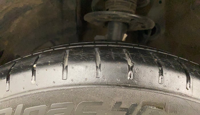 2023 Maruti Baleno  ZETA CNG 1.2L, CNG, Manual, 31,931 km, Left Front Tyre Tread