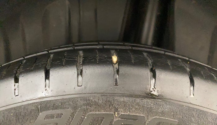2023 Maruti Baleno  ZETA CNG 1.2L, CNG, Manual, 31,931 km, Left Rear Tyre Tread