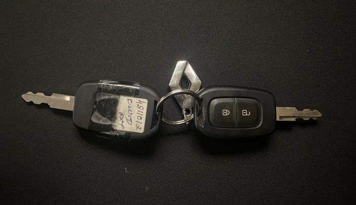 2022 Renault Kwid CLIMBER 1.0 AMT Dual Tone , Petrol, Automatic, 25,418 km, Key Close Up