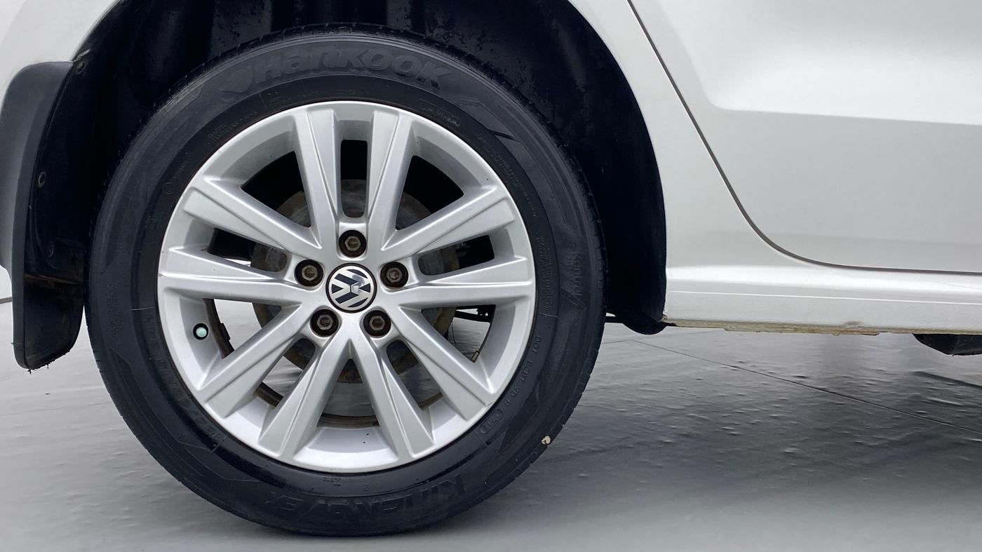 2015 Volkswagen Polo GT TSI 1.2 PETROL AT, Petrol, Automatic, 1,11,978 km, Right Rear Wheel