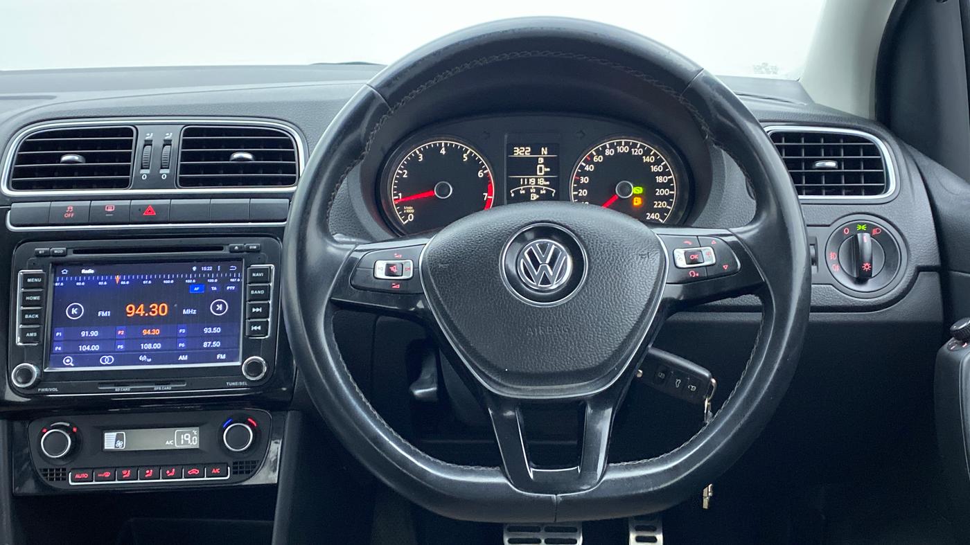 2015 Volkswagen Polo GT TSI 1.2 PETROL AT, Petrol, Automatic, 1,11,978 km, Steering Wheel Close Up