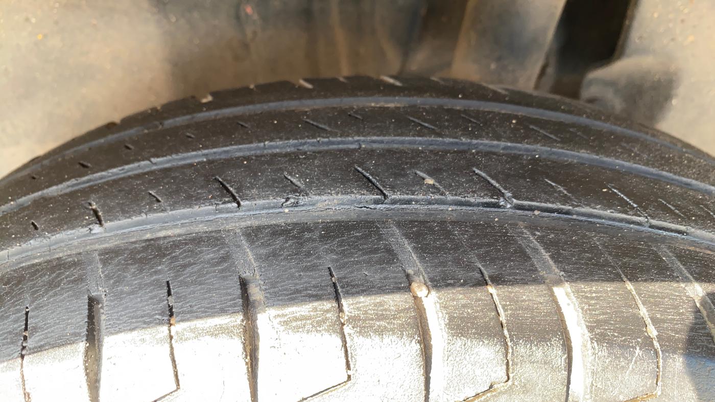 2020 Maruti Swift LXI, Petrol, Manual, 49,708 km, Left Rear Tyre Tread