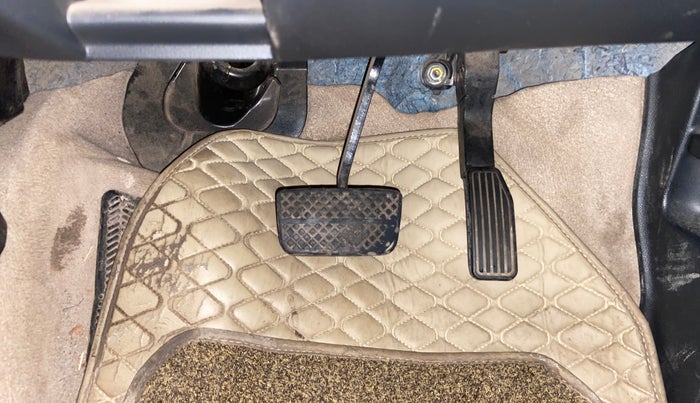 2017 Honda City 1.5L I-VTEC VX CVT, Petrol, Automatic, 1,01,148 km, Pedals