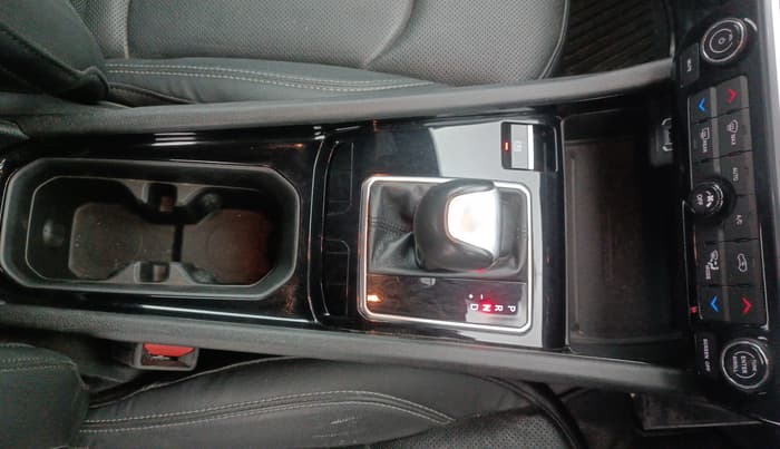 2022 Jeep Compass MODEL S (O) 1.4 PETROL DCT, Petrol, Automatic, 20,460 km, Gear Lever