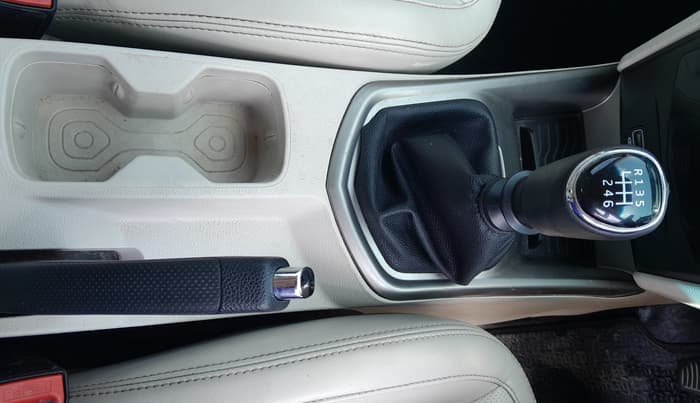2019 Mahindra XUV300 W8 (O) 1.5 DIESEL, Diesel, Manual, 1,47,530 km, Gear Lever