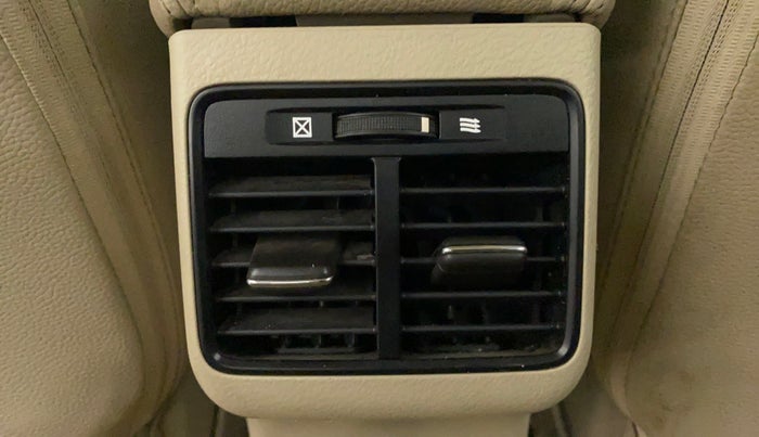 2016 Maruti Ciaz VXI+, Petrol, Manual, 27,576 km, Rear AC Vents