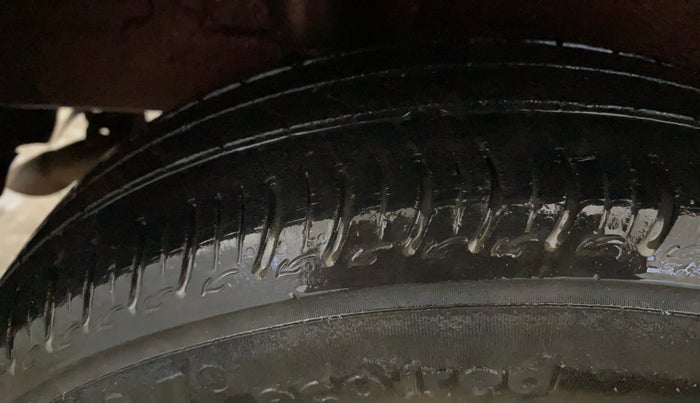 2022 Maruti New Wagon-R ZXI PLUS 1.2 AMT DUAL TONE, Petrol, Automatic, 50,458 km, Right Rear Tyre Tread