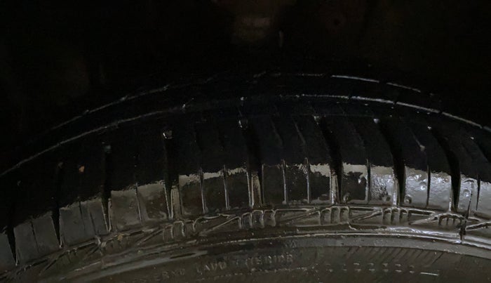 2022 Maruti New Wagon-R ZXI PLUS 1.2 AMT DUAL TONE, Petrol, Automatic, 50,458 km, Left Front Tyre Tread