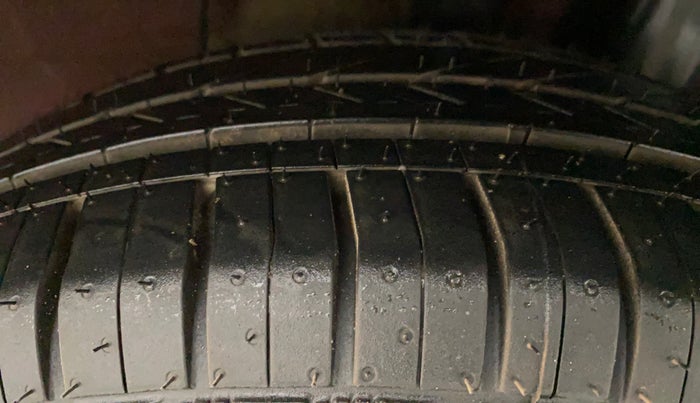 2014 Hyundai Xcent S 1.2, Petrol, Manual, 72,880 km, Left Rear Tyre Tread