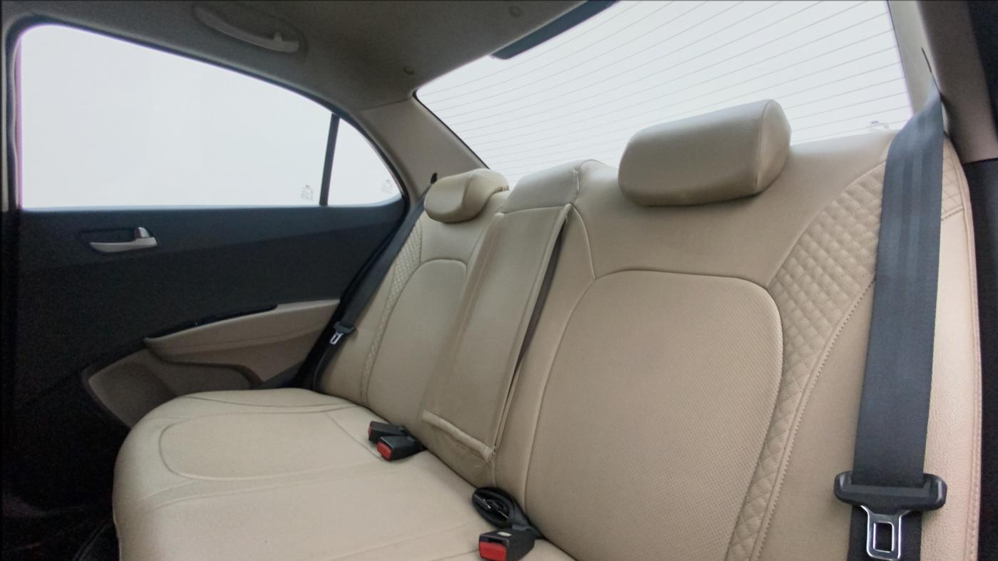 2014 Hyundai Xcent S 1.2, Petrol, Manual, 72,880 km, Right Side Rear Door Cabin