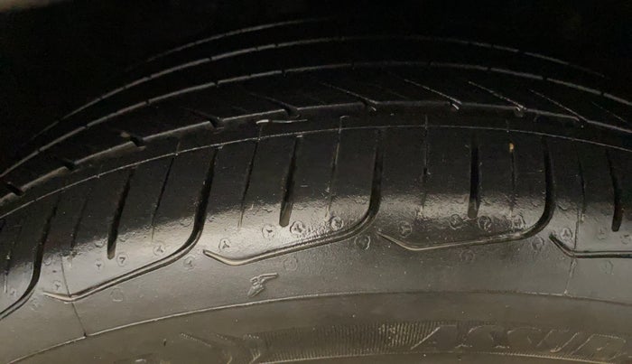 2017 Honda City 1.5L I-VTEC VX CVT, CNG, Automatic, 76,207 km, Right Front Tyre Tread