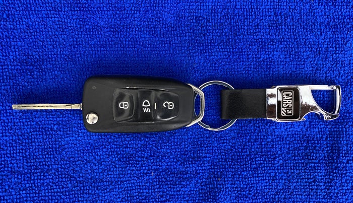 2019 Tata Harrier XM 2.0L Kryotec, Diesel, Manual, 56,950 km, Key Close Up