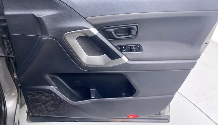 2019 Tata Harrier XM 2.0L Kryotec, Diesel, Manual, 56,950 km, Driver Side Door Panels Control