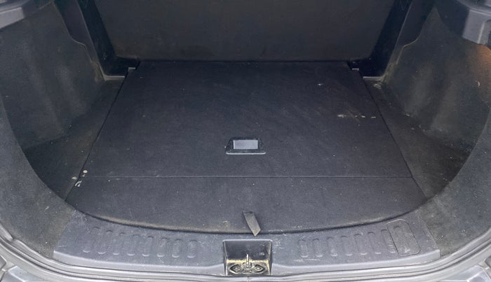 2019 Tata Harrier XM 2.0L Kryotec, Diesel, Manual, 56,950 km, Boot Inside