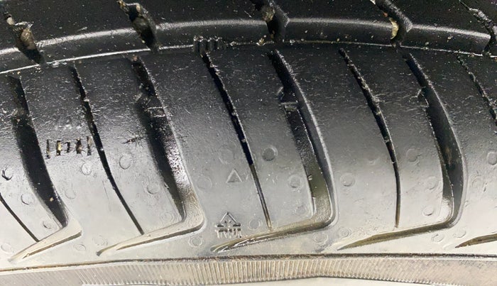 2019 Datsun Redi Go A, Petrol, Manual, 27,802 km, Right Rear Tyre Tread