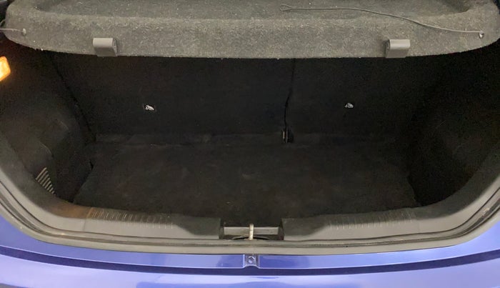 2017 Maruti IGNIS ZETA 1.2, Petrol, Manual, 41,393 km, Boot Inside