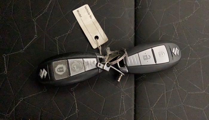 2017 Maruti IGNIS ZETA 1.2, Petrol, Manual, 41,393 km, Key Close Up