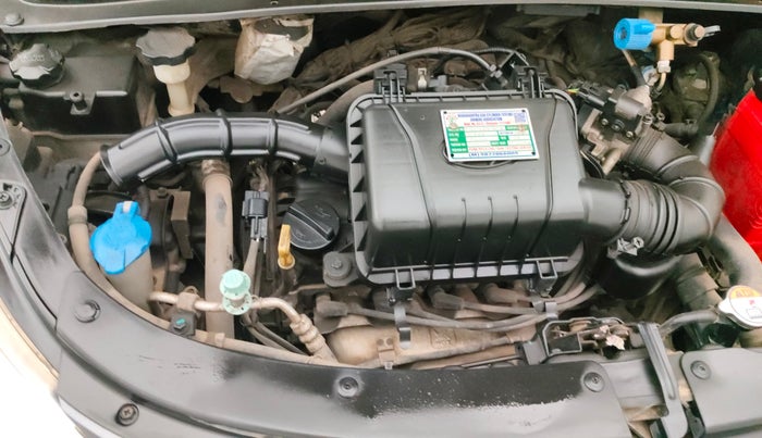 2015 Hyundai i10 SPORTZ 1.1, CNG, Manual, 1,03,317 km, Engine View - Right