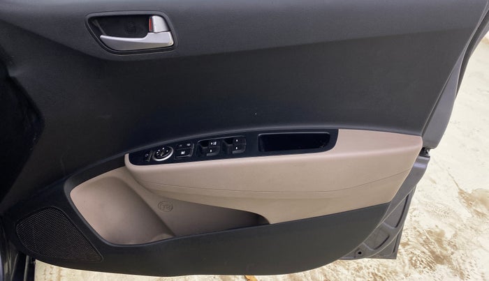 2018 Hyundai Grand i10 SPORTZ 1.2 KAPPA VTVT, Petrol, Manual, 58,524 km, Driver Side Door Panels Control