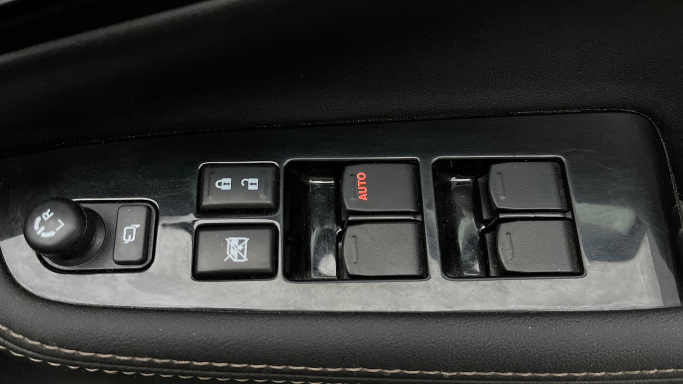 2025 Maruti Grand Vitara ZETA PLUS  HYBRID ECVT, Hybrid, Automatic, 30,655 km, Driver Side Door Panels Control