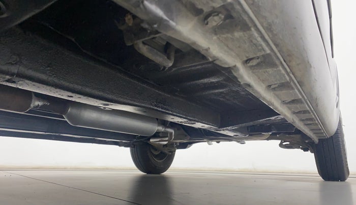 2015 Maruti Swift VXI, Petrol, Manual, 68,340 km, Right Side Underbody