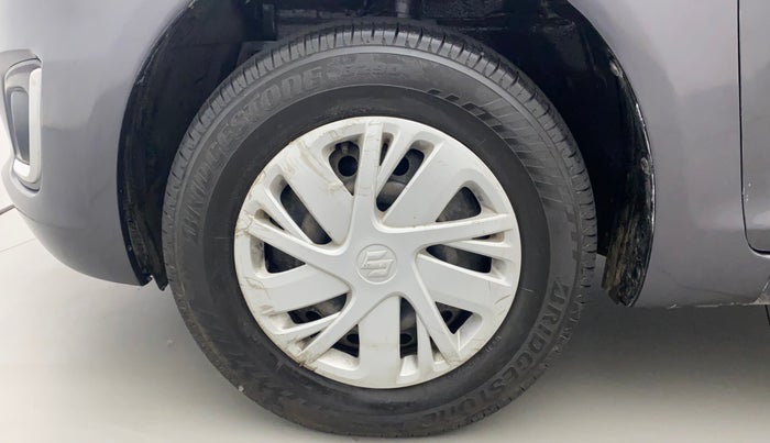 2015 Maruti Swift VXI, Petrol, Manual, 68,340 km, Left Front Wheel