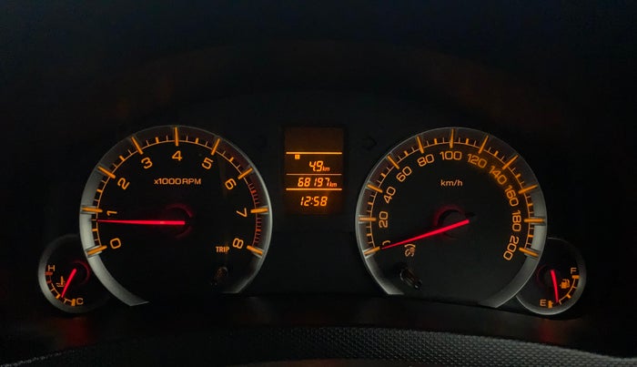 2015 Maruti Swift VXI, Petrol, Manual, 68,340 km, Odometer Image
