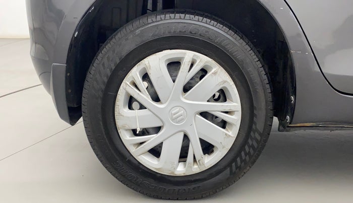 2015 Maruti Swift VXI, Petrol, Manual, 68,340 km, Right Rear Wheel