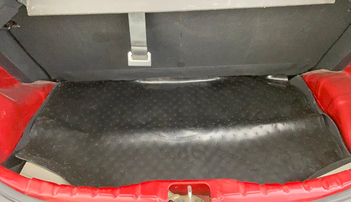 2014 Hyundai Eon SPORTZ, Petrol, Manual, 28,305 km, Boot Inside