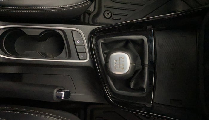 2021 MG HECTOR SHARP 2.0 DIESEL DUAL TONE, Diesel, Manual, 90,805 km, Gear Lever