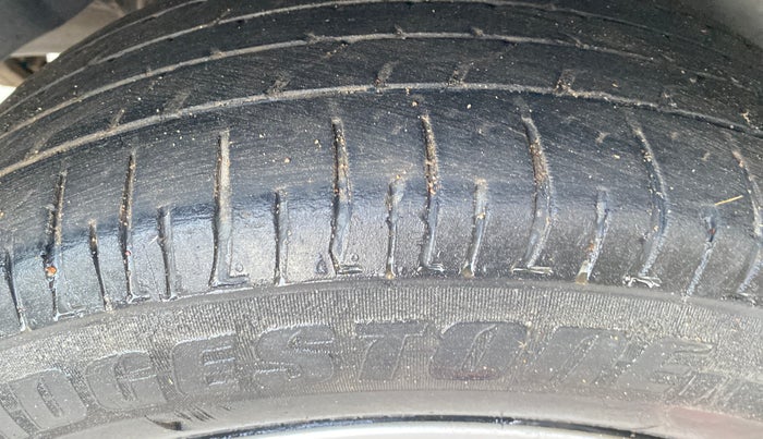 2015 Hyundai Creta S 1.6 PETROL, Petrol, Manual, 85,076 km, Right Rear Tyre Tread