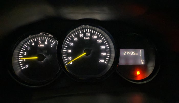 2017 Renault Duster RXE PETROL, Petrol, Manual, 27,433 km, Odometer Image