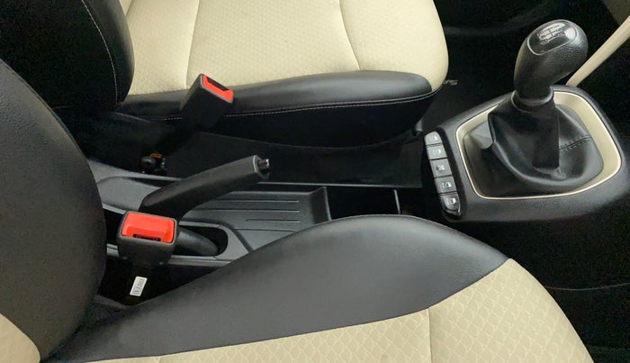 2018 Hyundai NEW SANTRO MAGNA, Petrol, Manual, 12,585 km, Gear Lever