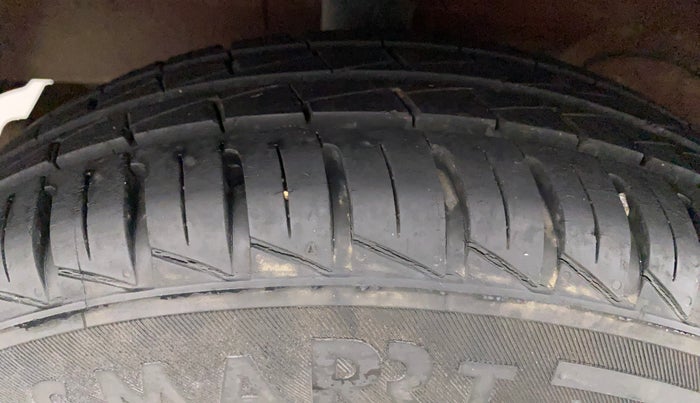 2018 Hyundai NEW SANTRO MAGNA, Petrol, Manual, 12,585 km, Right Rear Tyre Tread
