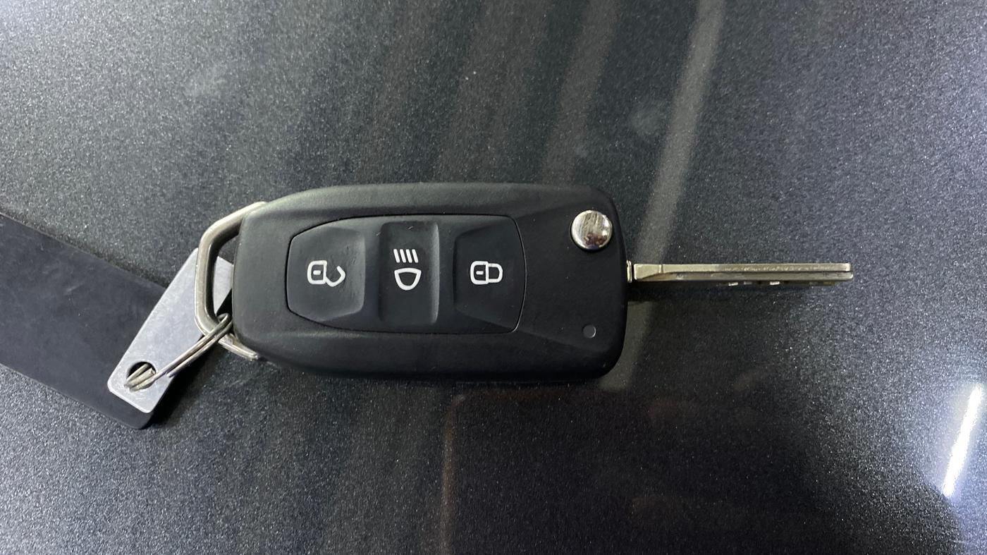 2024 Tata Tiago XTA PETROL, Petrol, Automatic, 8,375 km, Key Close Up