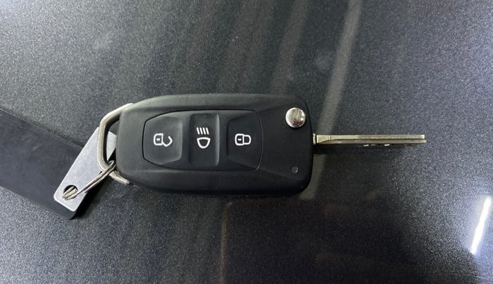 2024 Tata Tiago XTA PETROL, Petrol, Automatic, 8,375 km, Key Close Up