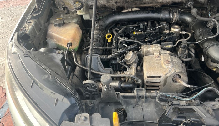 2013 Ford Ecosport TITANIUM 1.0L ECOBOOST, Petrol, Manual, 1,02,167 km, Engine View - Right