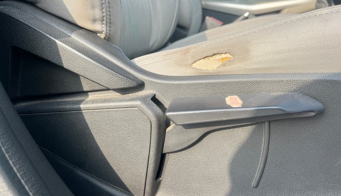 2013 Ford Ecosport TITANIUM 1.0L ECOBOOST, Petrol, Manual, 1,02,167 km, Driver Side Adjustment Panel