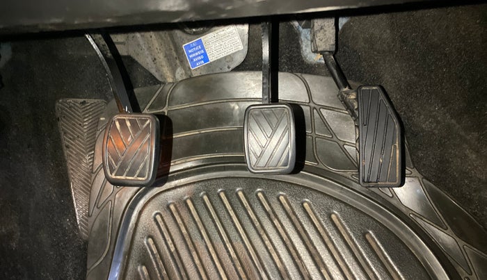 2017 Maruti Baleno ZETA PETROL 1.2, Petrol, Manual, 55,521 km, Pedals