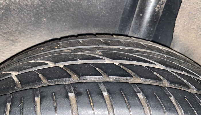 2017 Maruti Baleno ZETA PETROL 1.2, Petrol, Manual, 55,521 km, Left Rear Tyre Tread