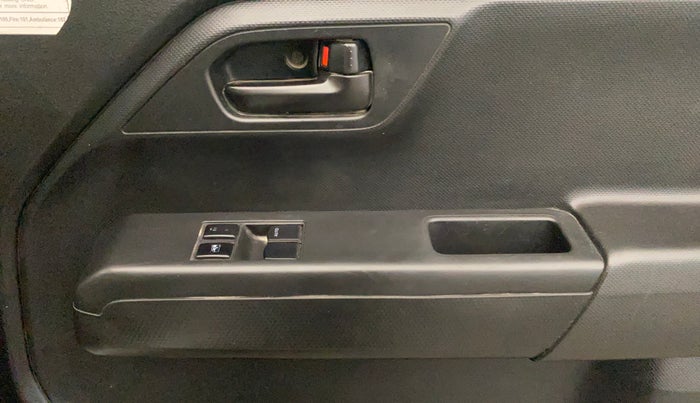 2023 Maruti New Wagon-R LXI CNG 1.0, CNG, Manual, 60,066 km, Driver Side Door Panels Control