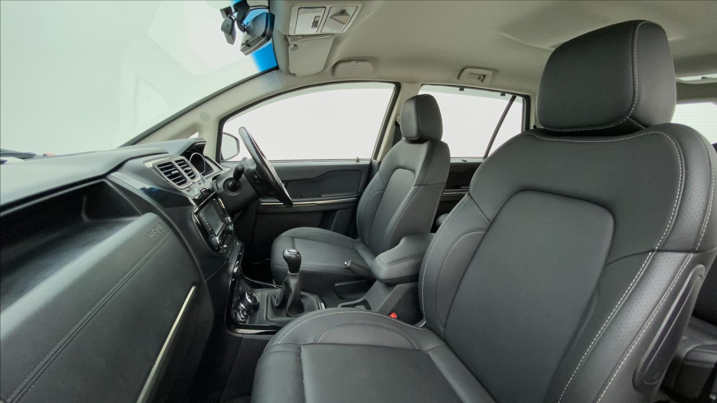 2018 Tata Hexa Varicor 400 XT, Diesel, Manual, 70,950 km, Right Side Front Door Cabin