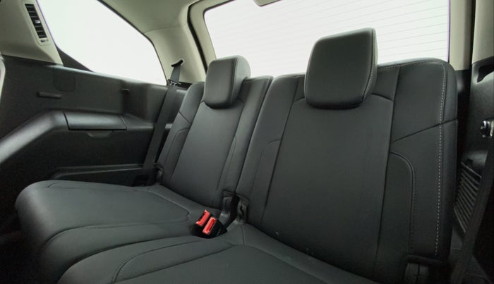2018 Tata Hexa Varicor 400 XT, Diesel, Manual, 70,950 km, Third Seat Row ( optional )