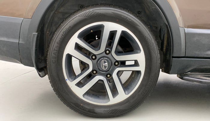 2018 Tata Hexa Varicor 400 XT, Diesel, Manual, 70,950 km, Right Rear Wheel